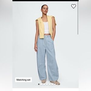 GAP Mid Rise Ultrasoft Easy Horseshoe Jeans